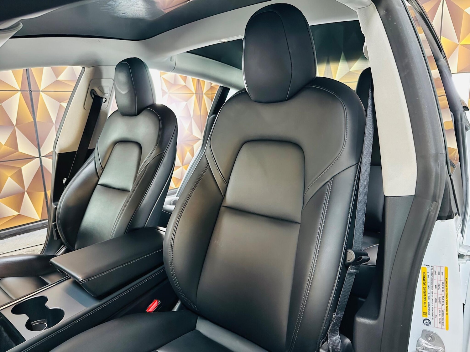 Used Tesla Model 3 2021 for sale - 76952859: Photo 10