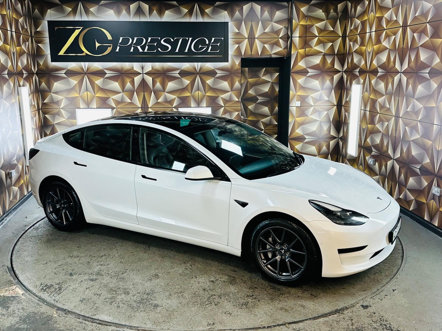 Used Tesla Model 3 2021 for sale - 76952859: Photo 13