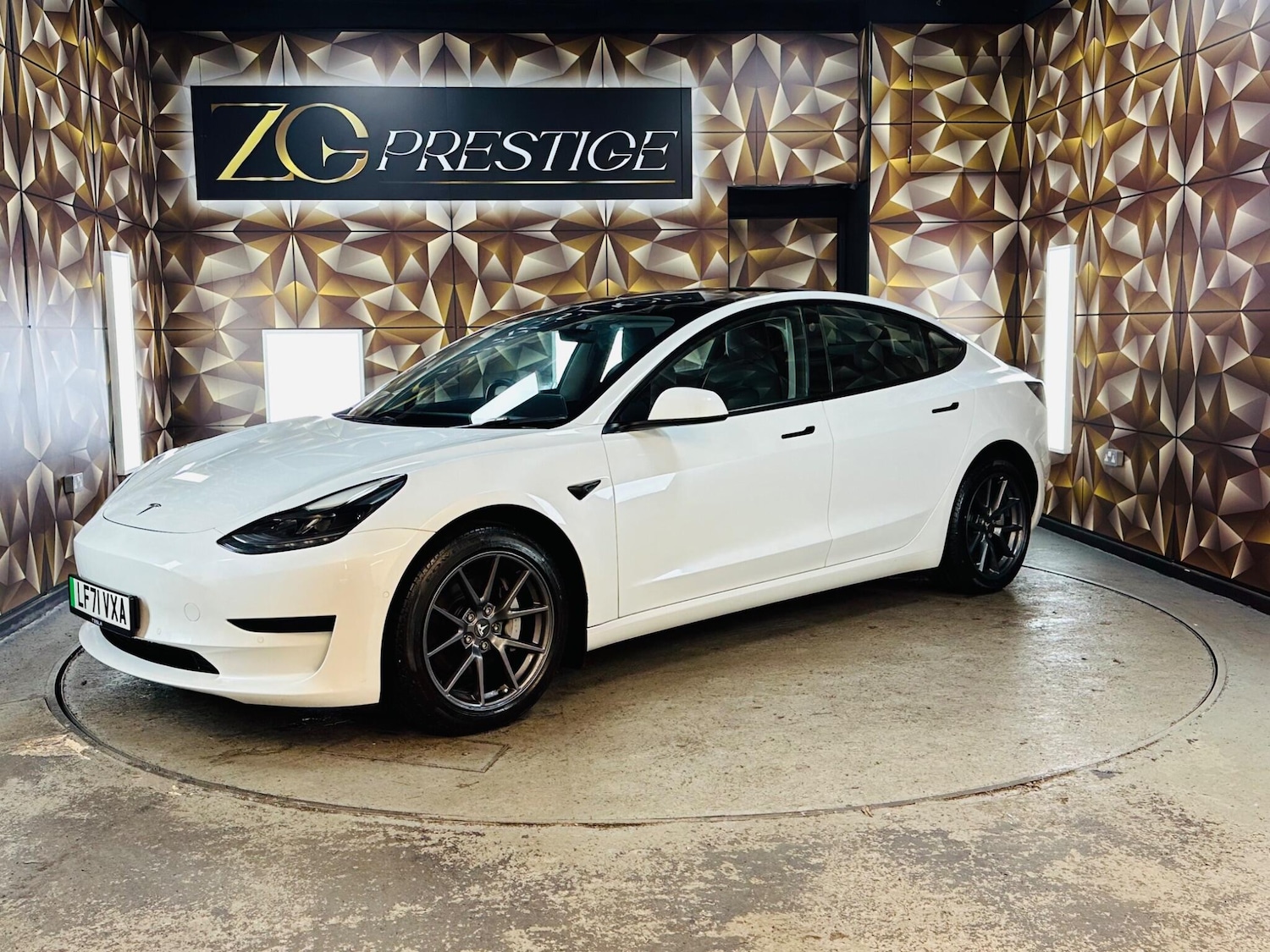 Used Tesla Model 3 2021 for sale - 76952859: Photo 15