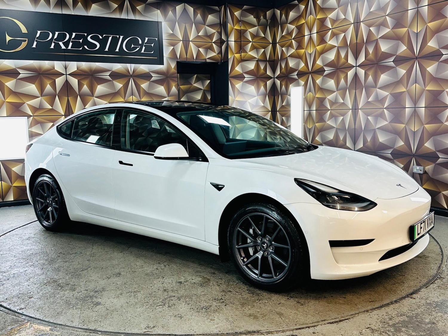Used Tesla Model 3 2021 for sale - 76952859: Photo 21
