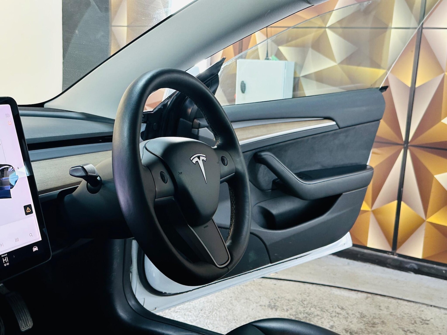 Used Tesla Model 3 2021 for sale - 76952859: Photo 30