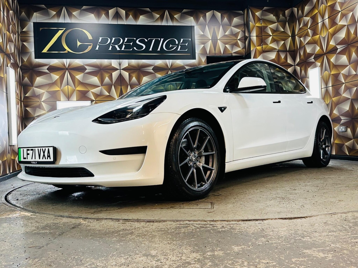 Used Tesla Model 3 2021 for sale - 76952859: Photo 42