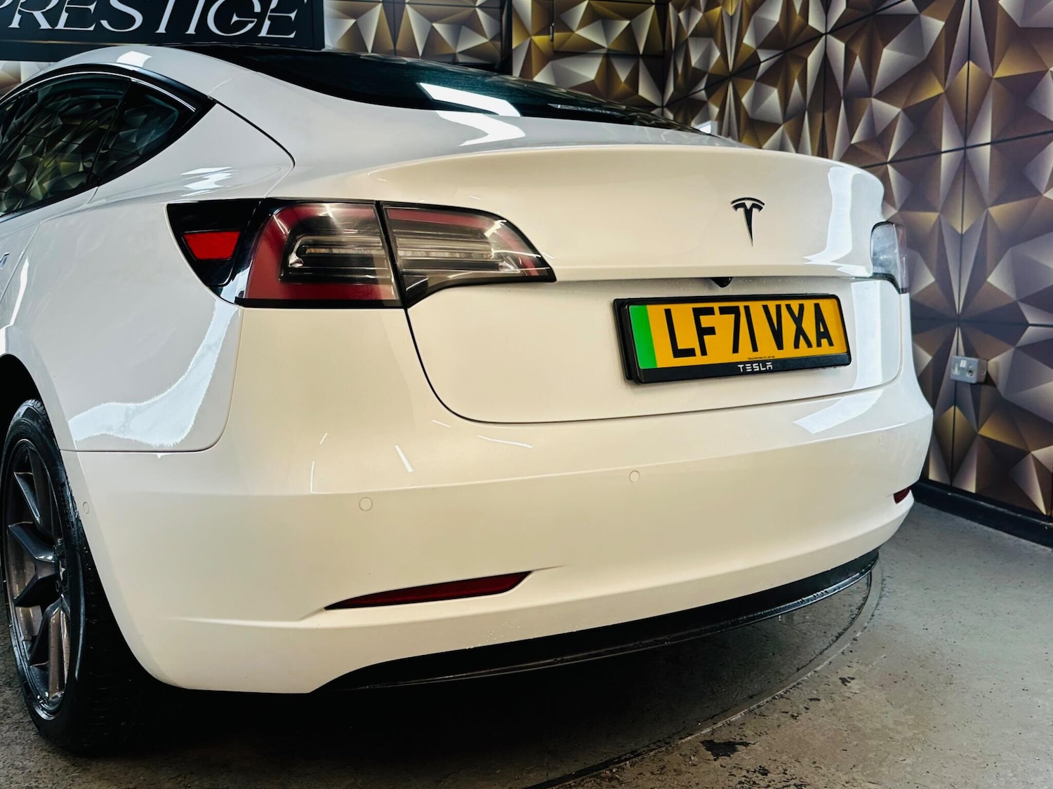 Used Tesla Model 3 2021 for sale - 76952859: Photo 46