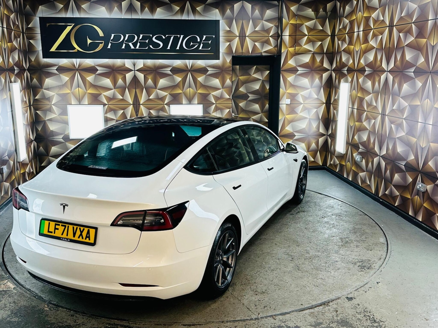 Used Tesla Model 3 2021 for sale - 76952859: Photo 47