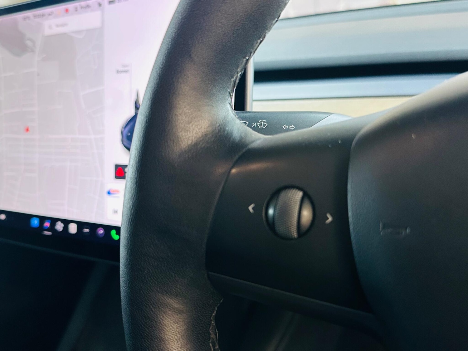 Used Tesla Model 3 2021 for sale - 76952859: Photo 49