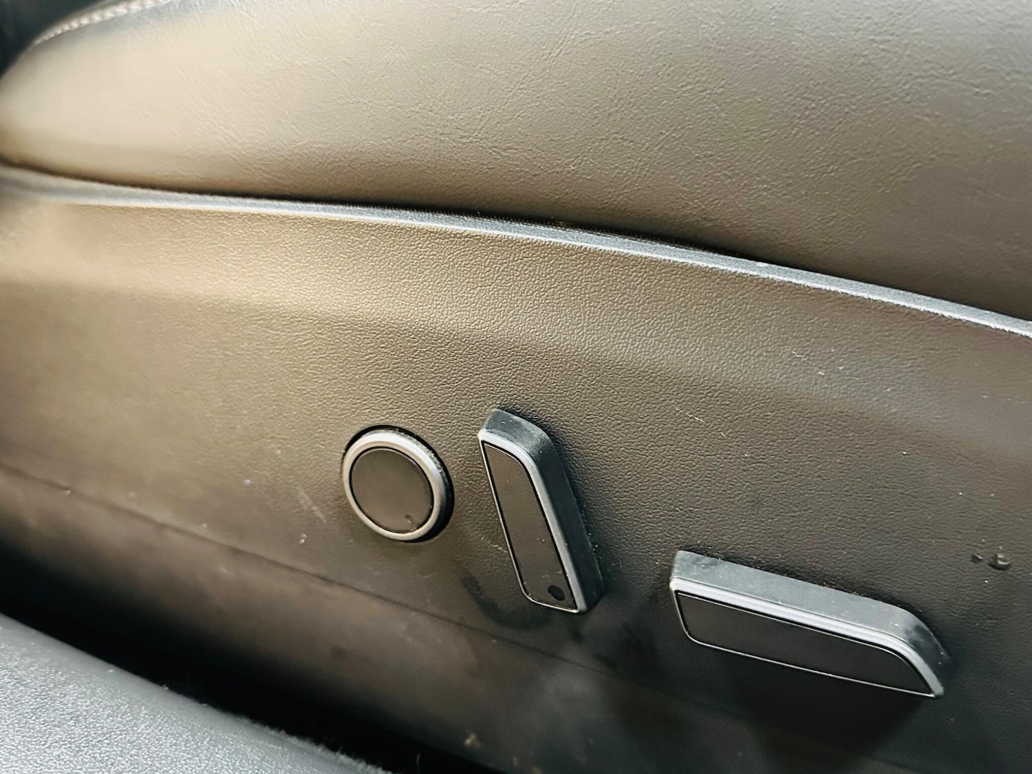 Used Tesla Model 3 2021 for sale - 76952859: Photo 57