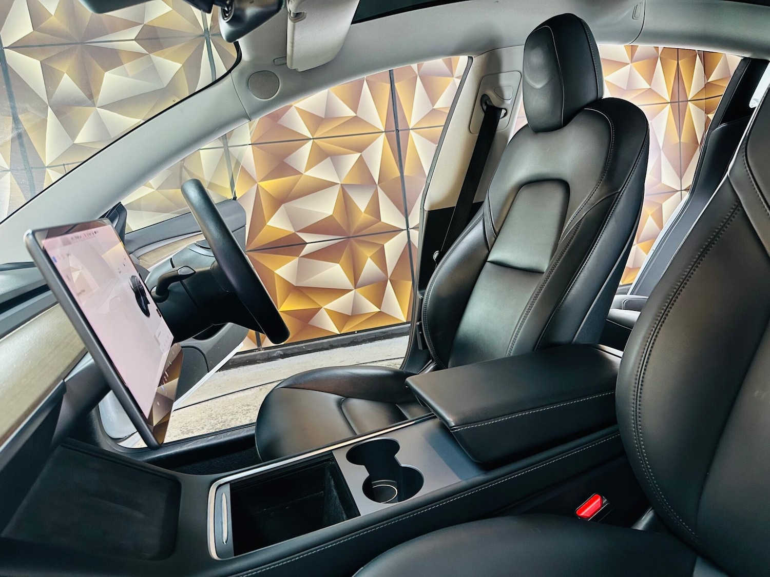 Used Tesla Model 3 2021 for sale - 76952859: Photo 6