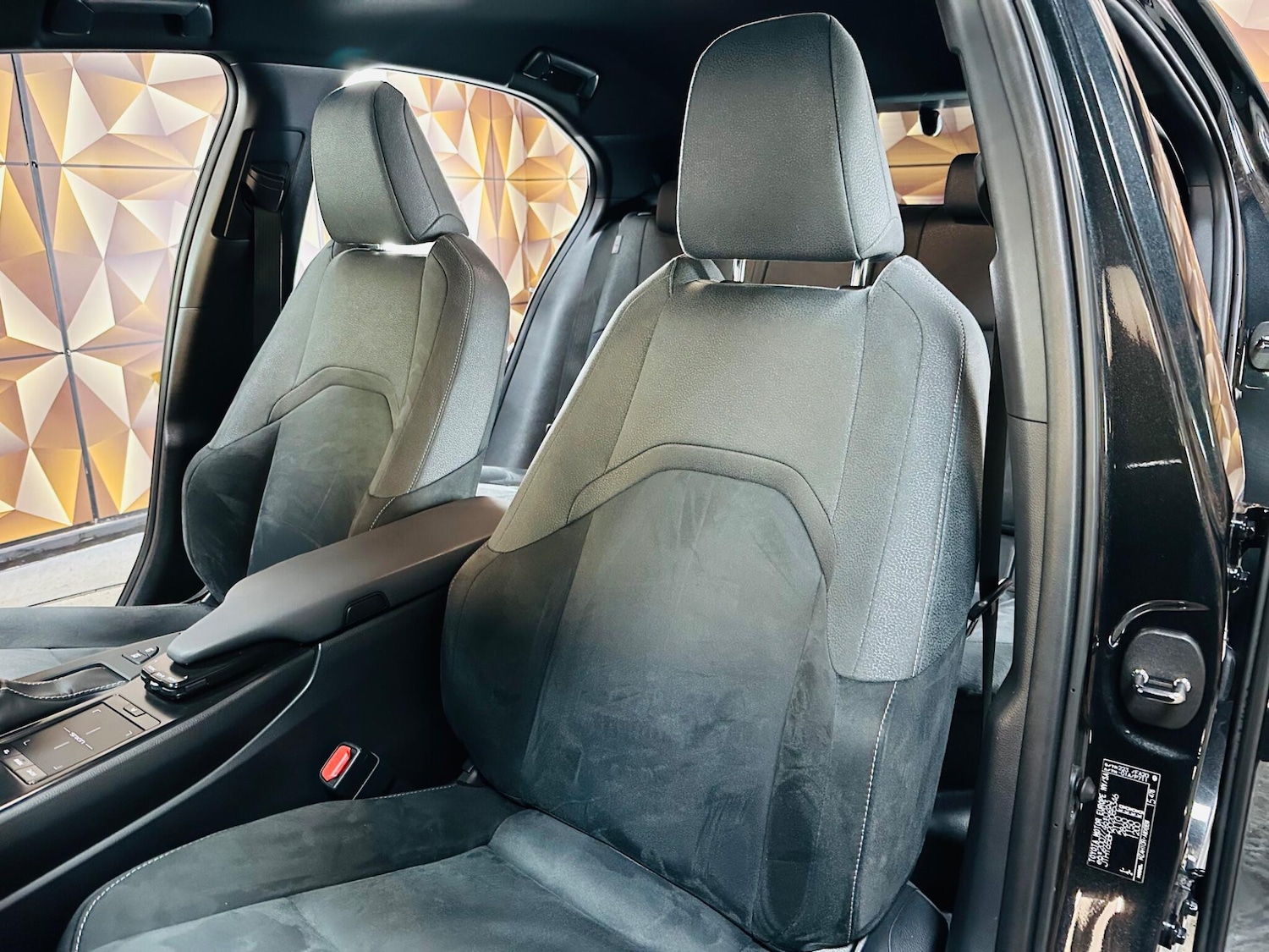 Used Lexus UX 2021 for sale - 76456658: Photo 14