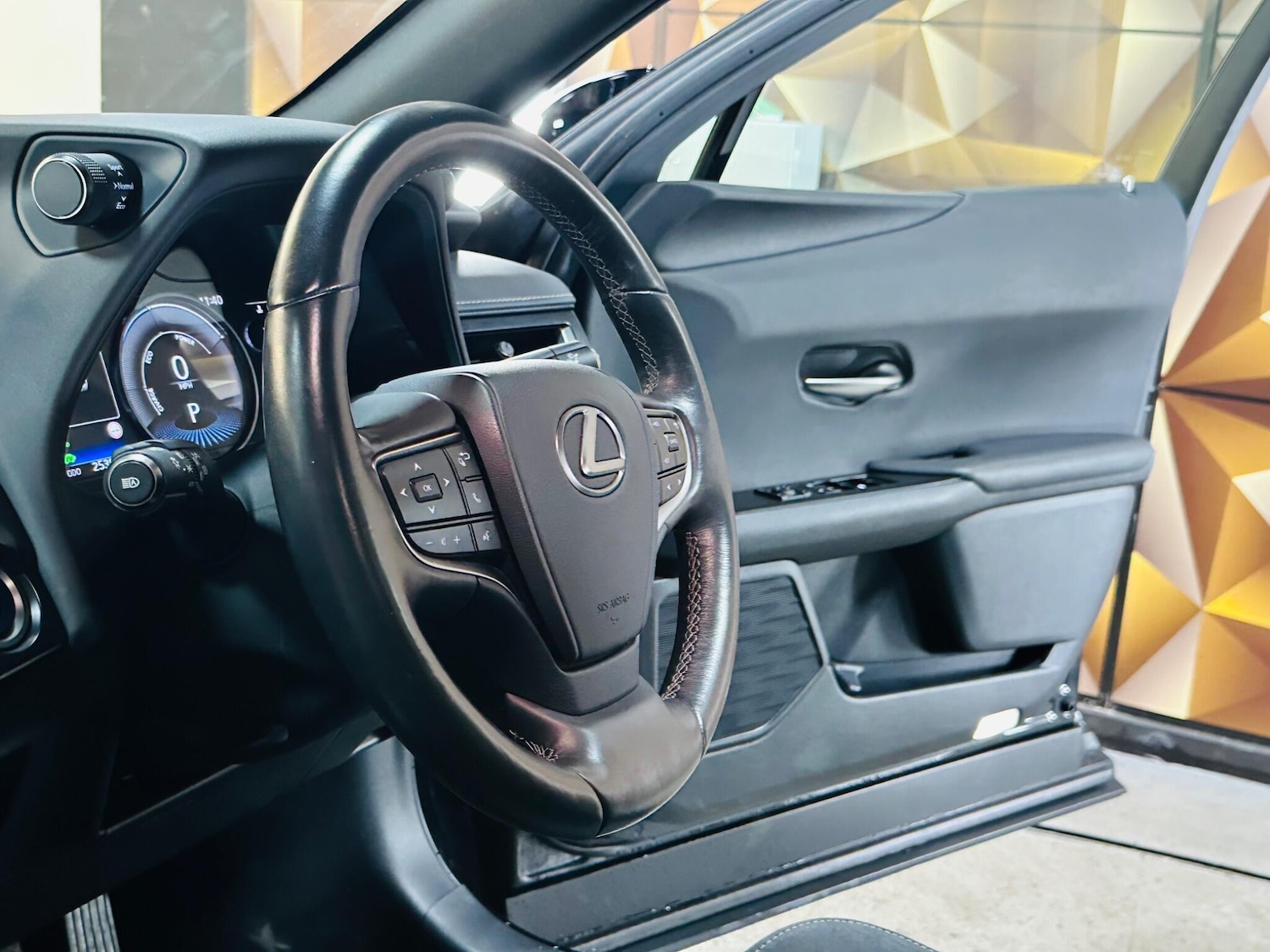 Used Lexus UX 2021 for sale - 76456658: Photo 30