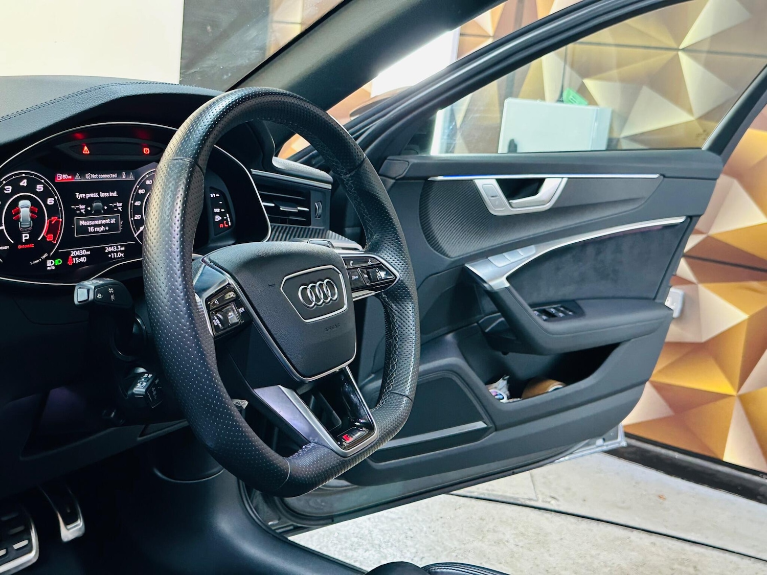 Used Audi RS6 Avant for sale - 76990449: Photo 37