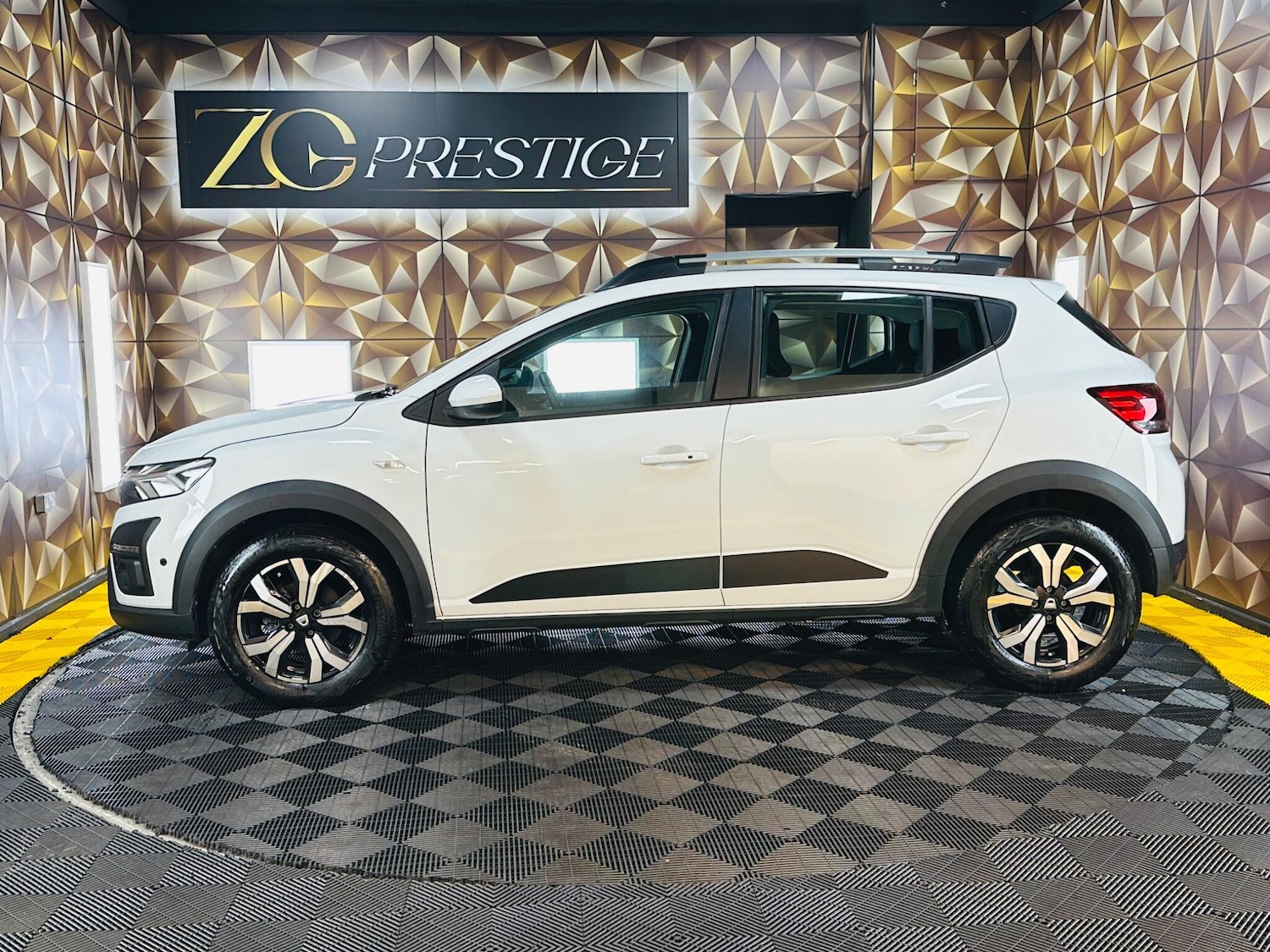 Used Dacia Sandero Stepway 2022 for sale - 77131887: Photo 11