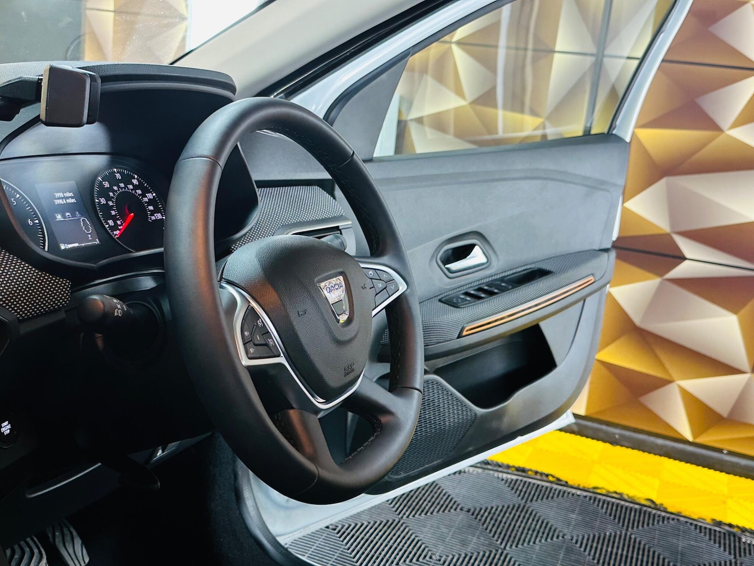 Used Dacia Sandero Stepway 2022 for sale - 77131887: Photo 26