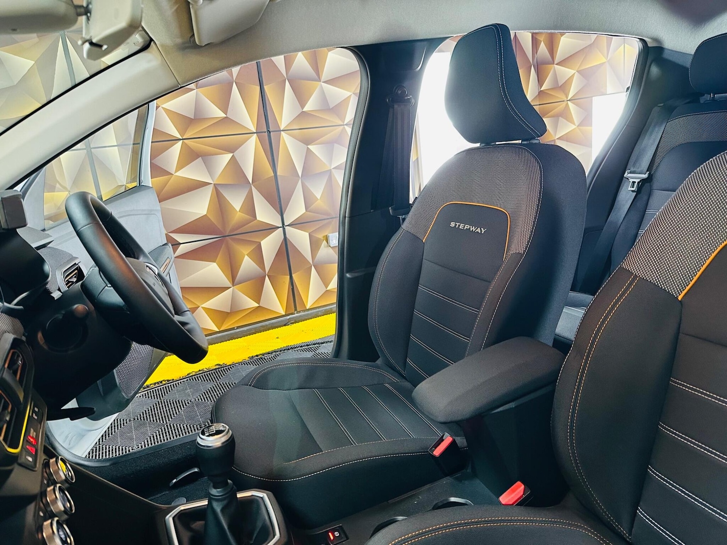 Used Dacia Sandero Stepway 2022 for sale - 77131887: Photo 30