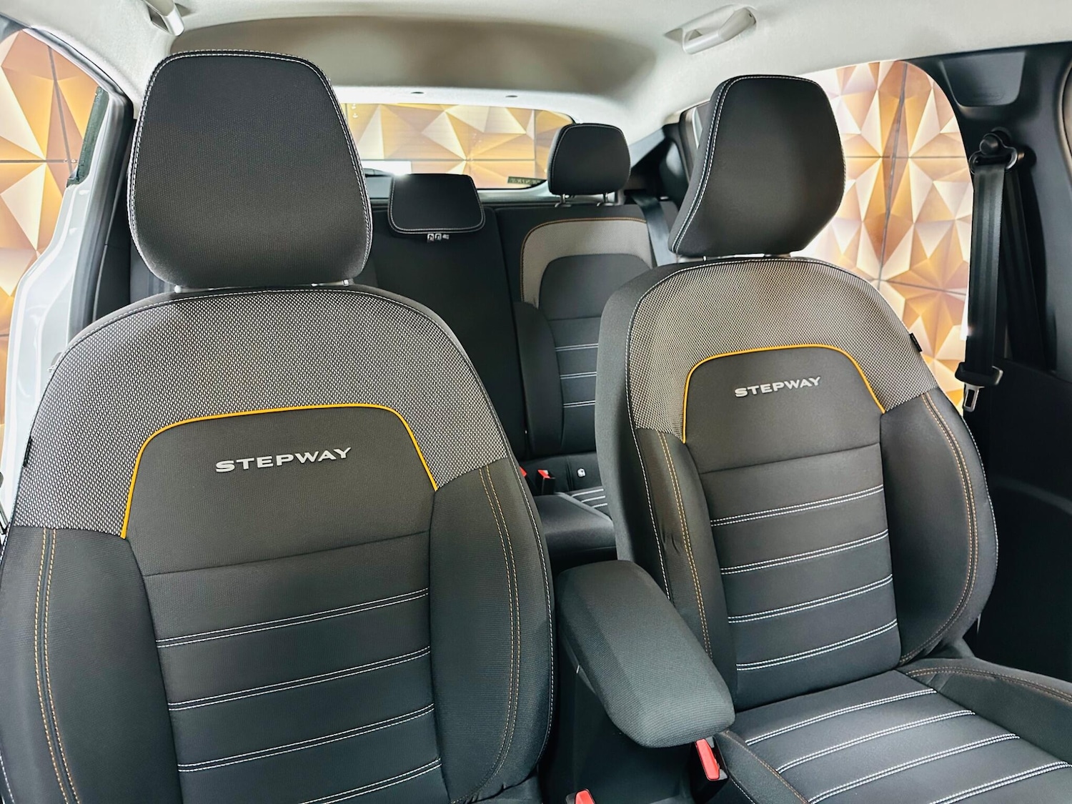 Used Dacia Sandero Stepway 2022 for sale - 77131887: Photo 37