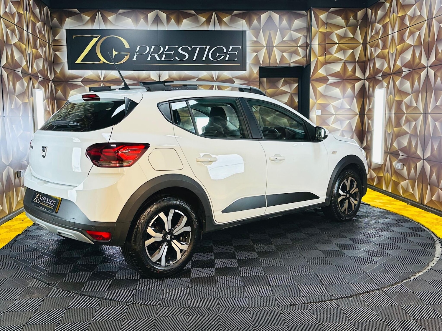 Used Dacia Sandero Stepway 2022 for sale - 77131887: Photo 43