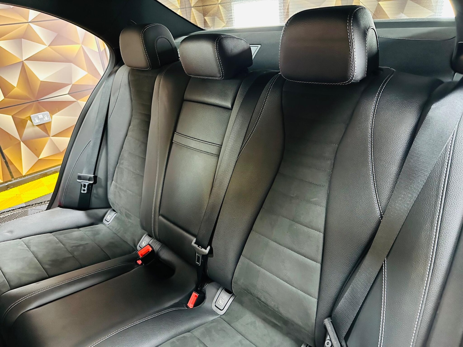 Used Mercedes-Benz E Class 2020 for sale - 77130691: Photo 30