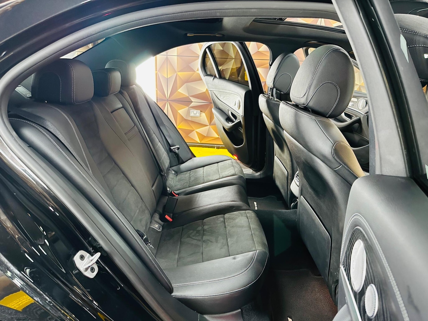 Used Mercedes-Benz E Class 2020 for sale - 77130691: Photo 61