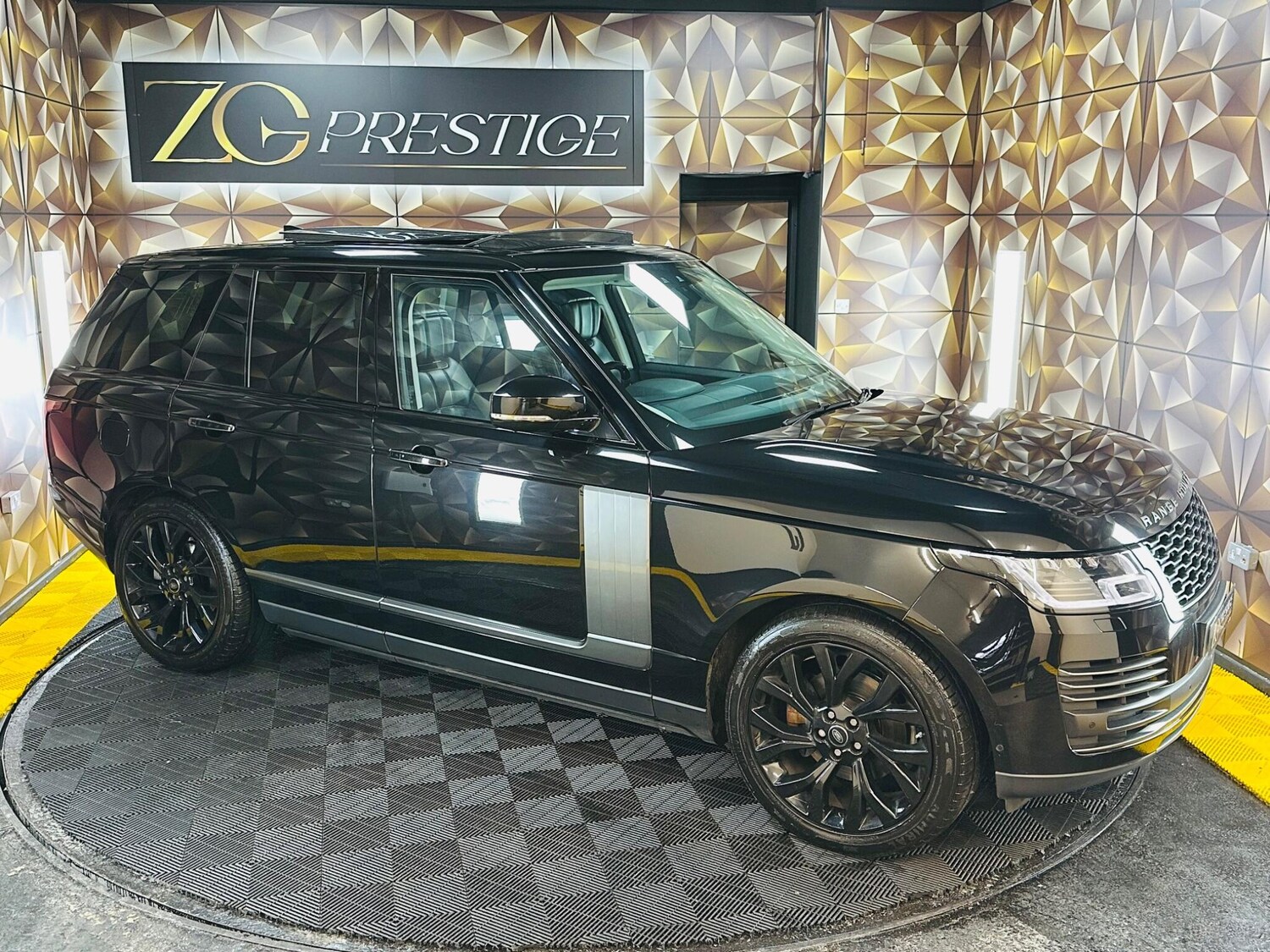 Used Land Rover Range Rover 2018 for sale - 77456462: Photo 17