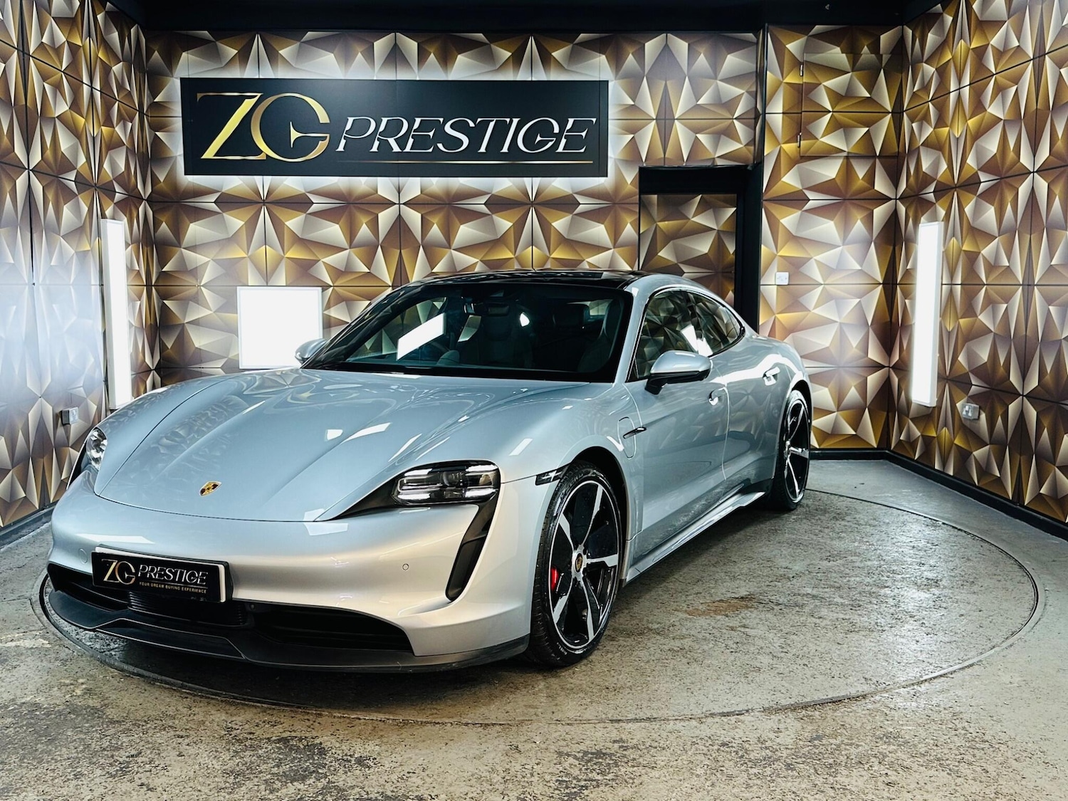 Used Porsche Taycan 2021 for sale - 76537803: Photo 23