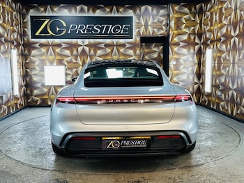 Used Porsche Taycan 2021 for sale - 76537803: Photo