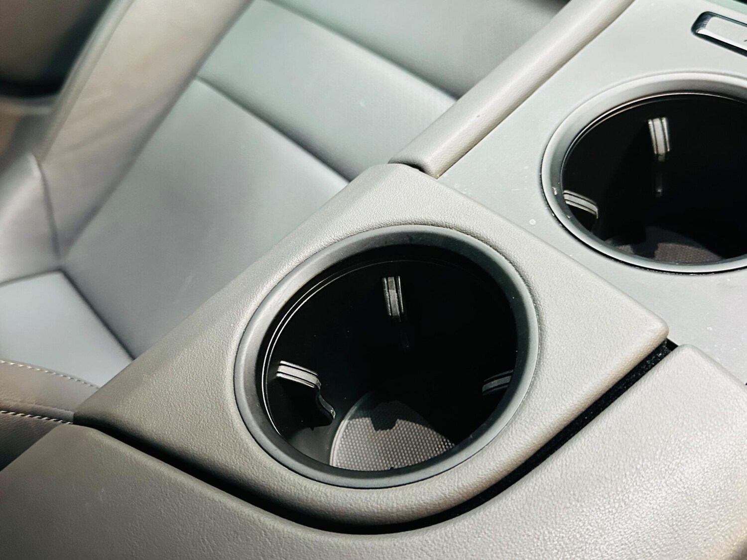 Used Porsche Taycan 2021 for sale - 76537803: Photo 59