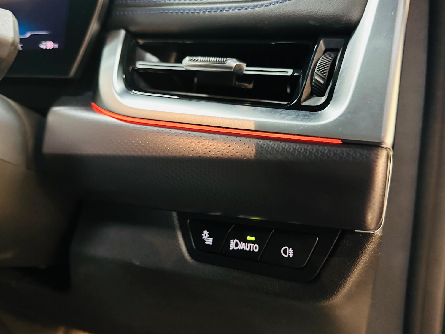 Used BMW iX1 2023 for sale - 76360547: Photo 57