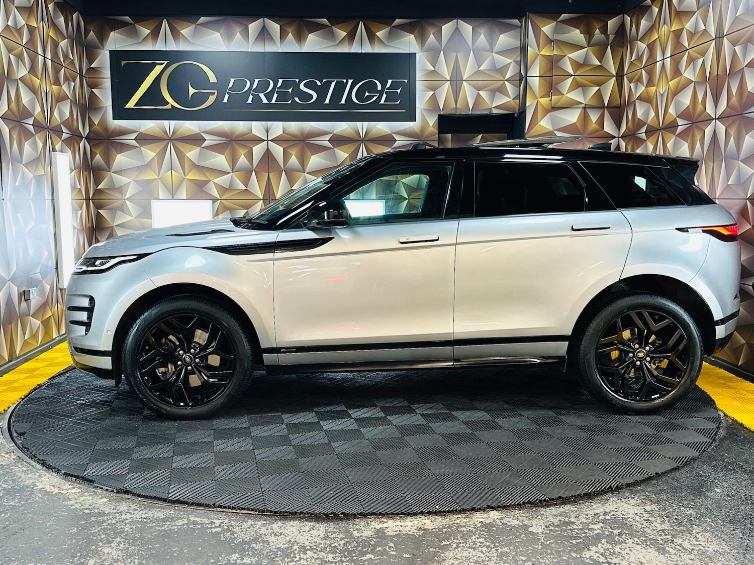 Used Land Rover Range Rover Evoque 2019 for sale - 78071817: Photo 11