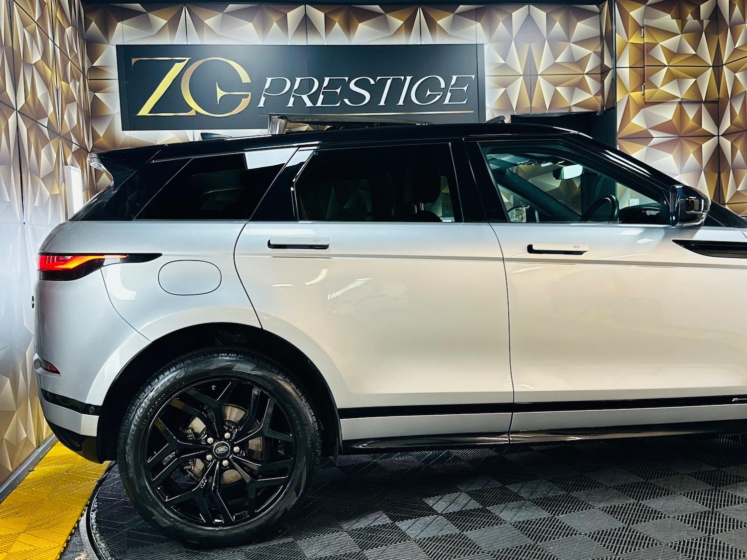 Used Land Rover Range Rover Evoque 2019 for sale - 78071817: Photo 42