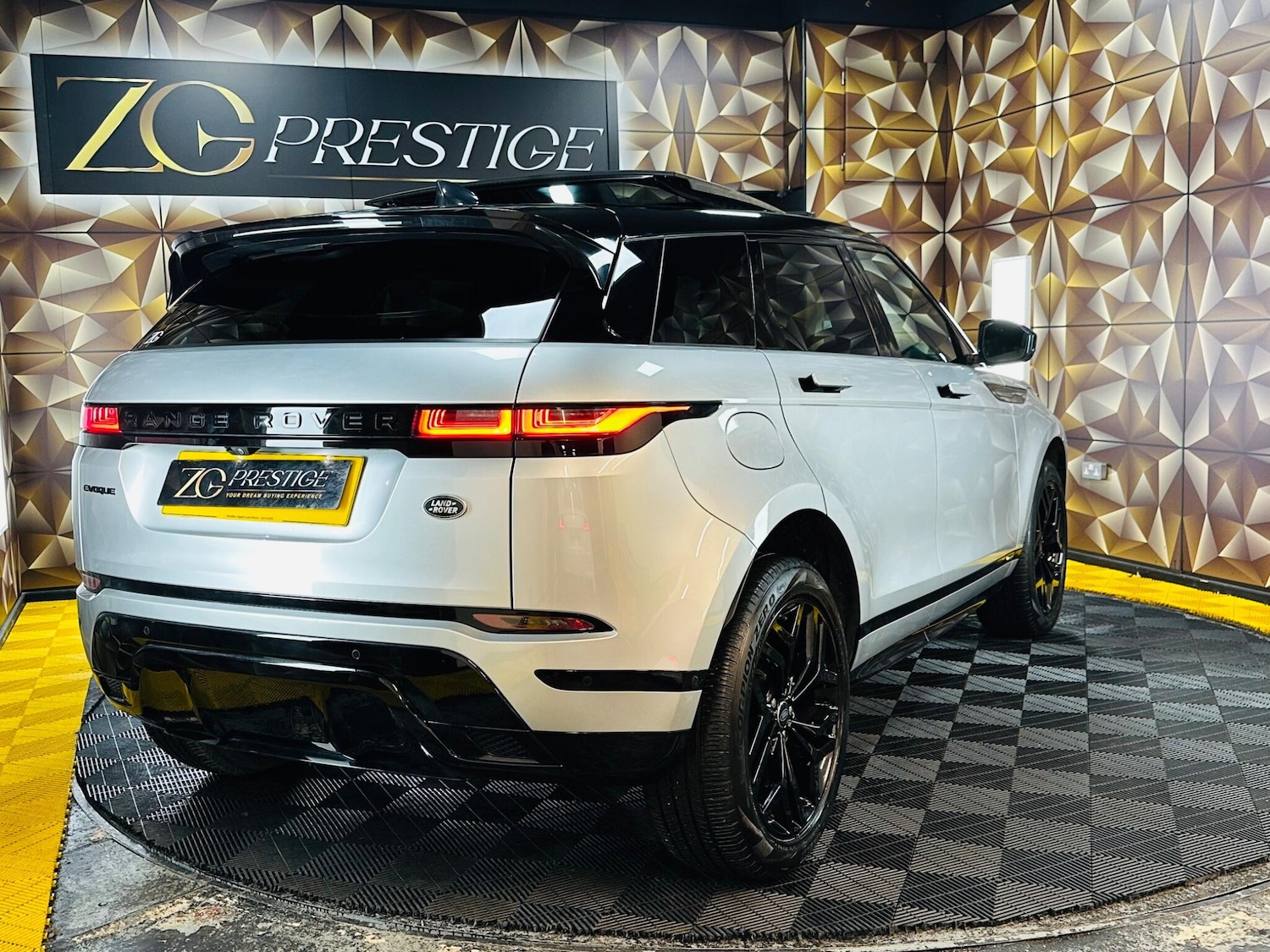 Used Land Rover Range Rover Evoque 2019 for sale - 78071817: Photo 43