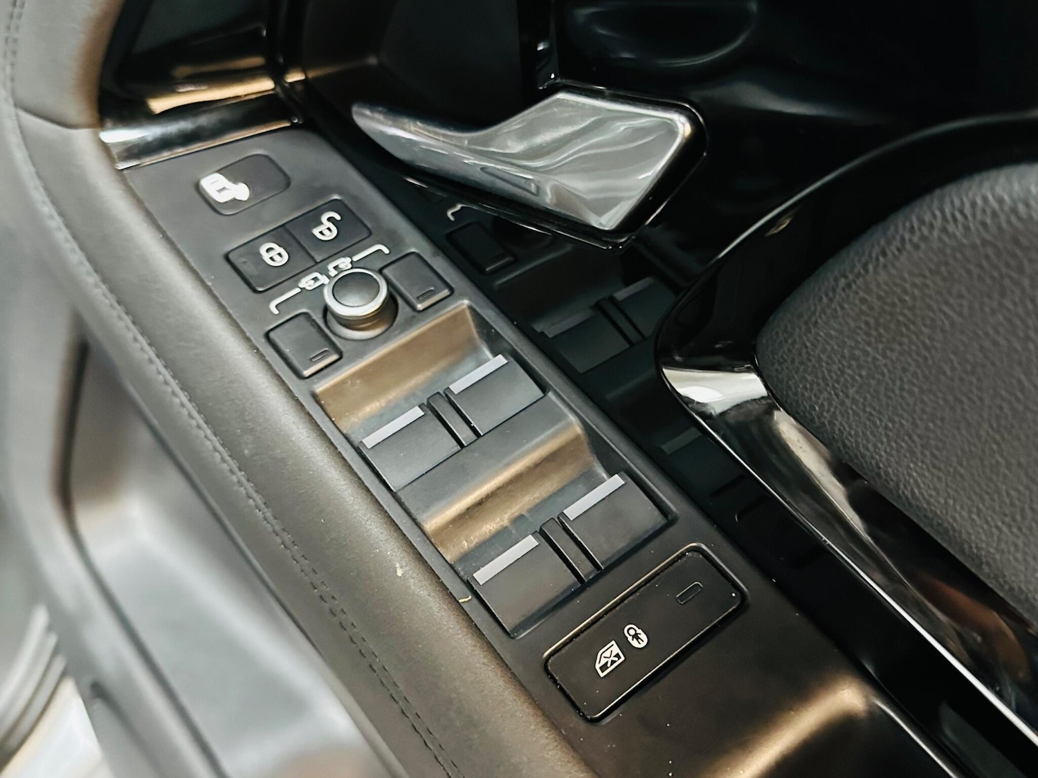 Used Land Rover Range Rover Evoque 2019 for sale - 78071817: Photo 58