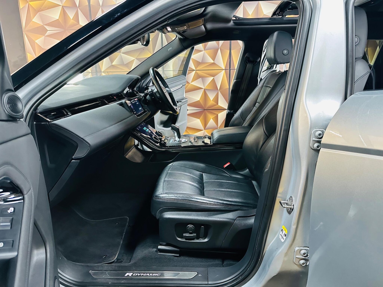 Used Land Rover Range Rover Evoque 2019 for sale - 78071817: Photo 62