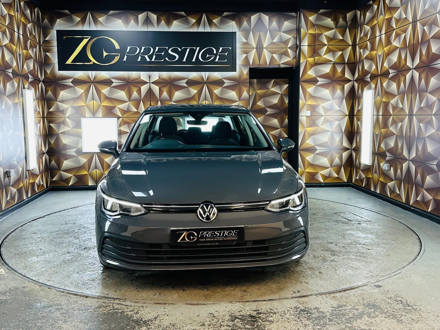 Used Volkswagen Golf 2020 for sale - 76538585: Photo 3