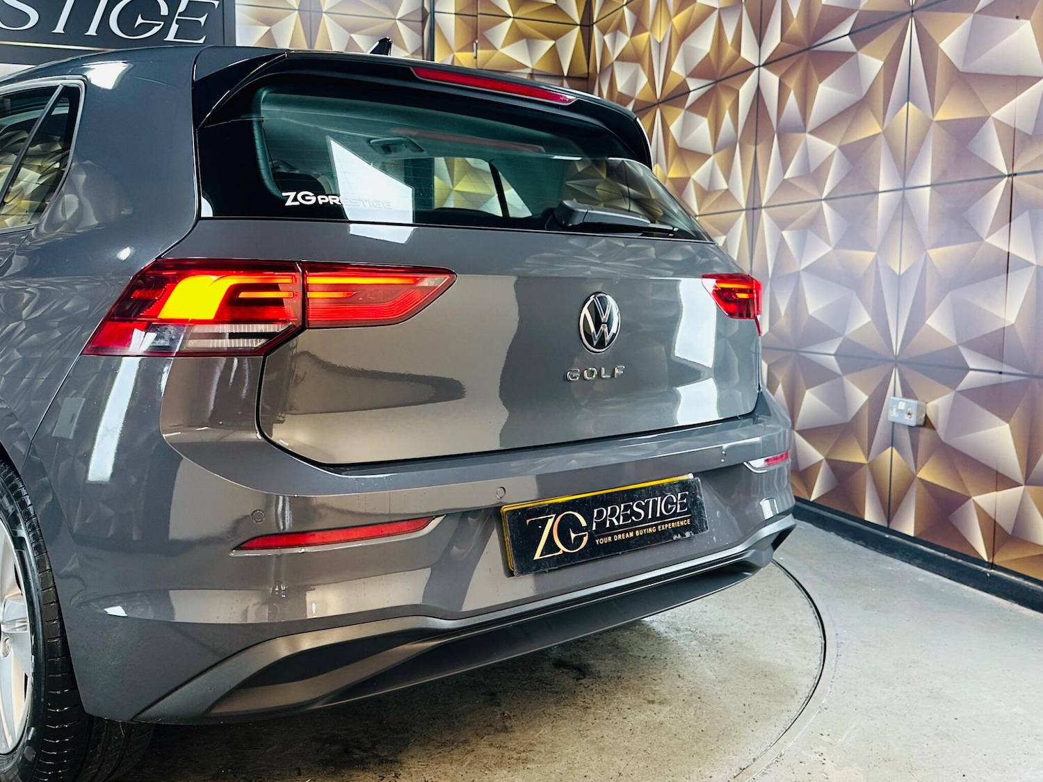 Used Volkswagen Golf 2020 for sale - 76538585: Photo 30