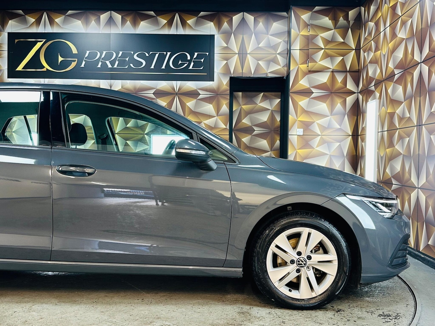 Used Volkswagen Golf 2020 for sale - 76538585: Photo 34