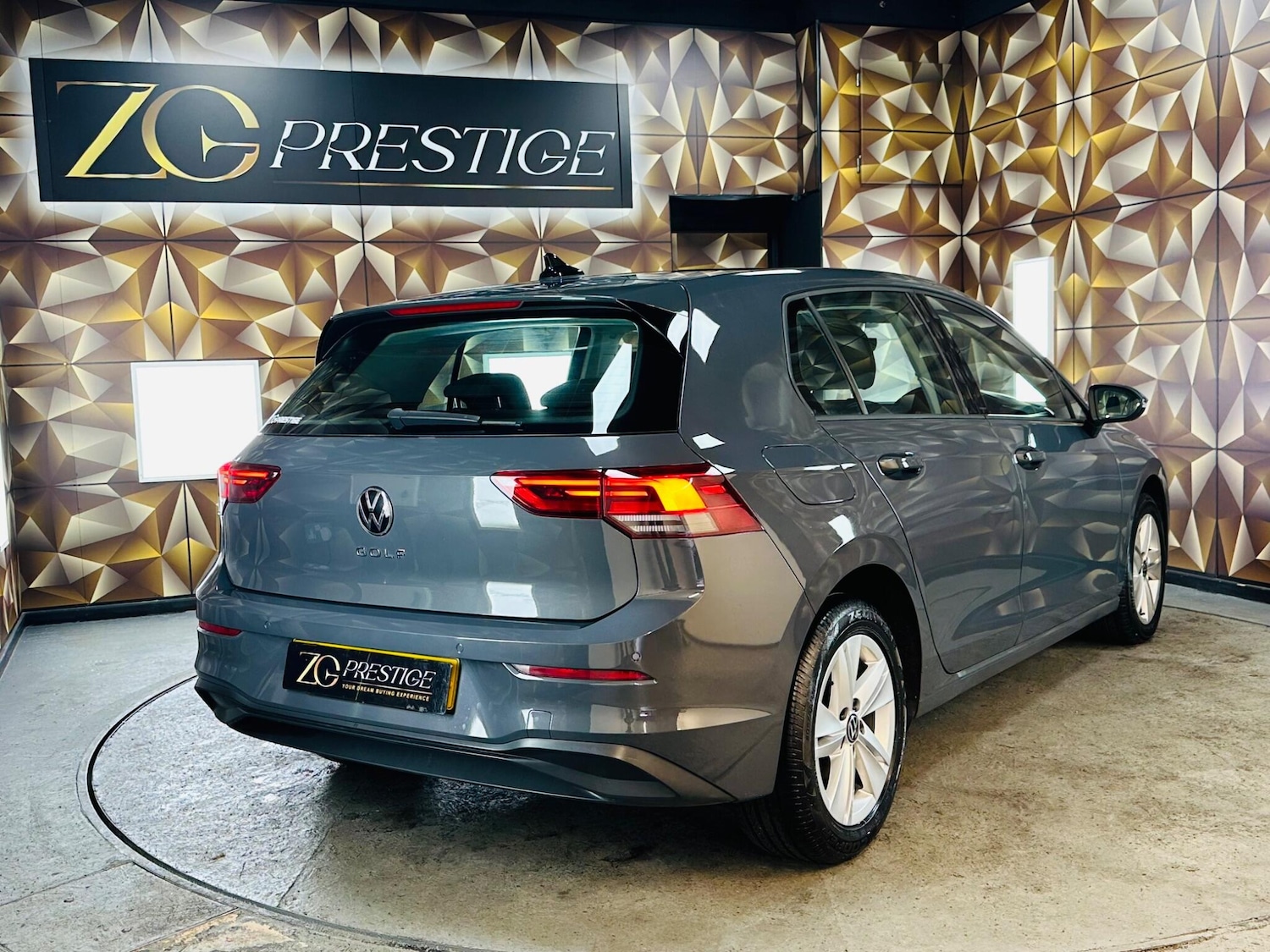 Used Volkswagen Golf 2020 for sale - 76538585: Photo 39