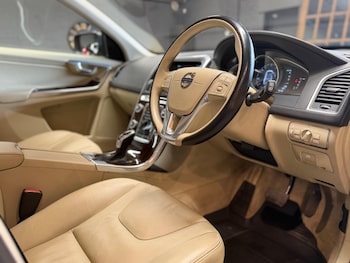 Used Volvo XC60 2015 for sale - 79018709: Photo