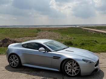 Used Aston Martin Vantage 2016 for sale - 78535993: Photo