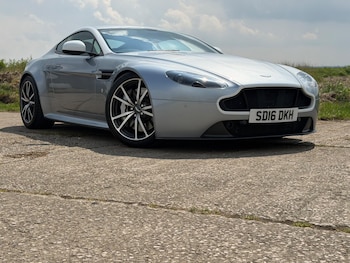 Used Aston Martin Vantage 2016 for sale - 78535993: Photo