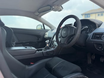 Used Aston Martin Vantage 2016 for sale - 78535993: Photo
