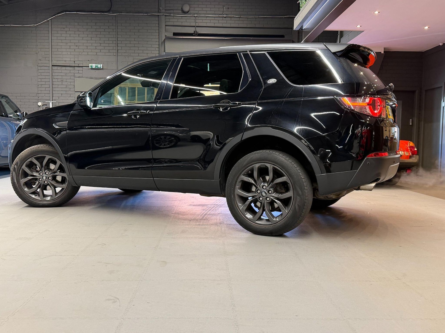 Used Land Rover Discovery Sport 2018 for sale - 78127735: Photo 15