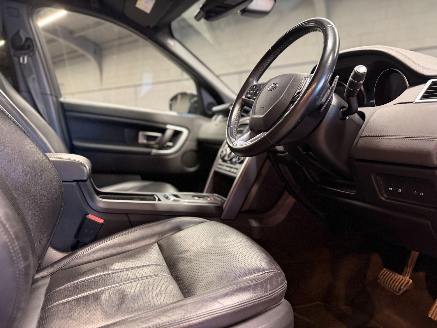 Used Land Rover Discovery Sport 2018 for sale - 78127735: Photo 28