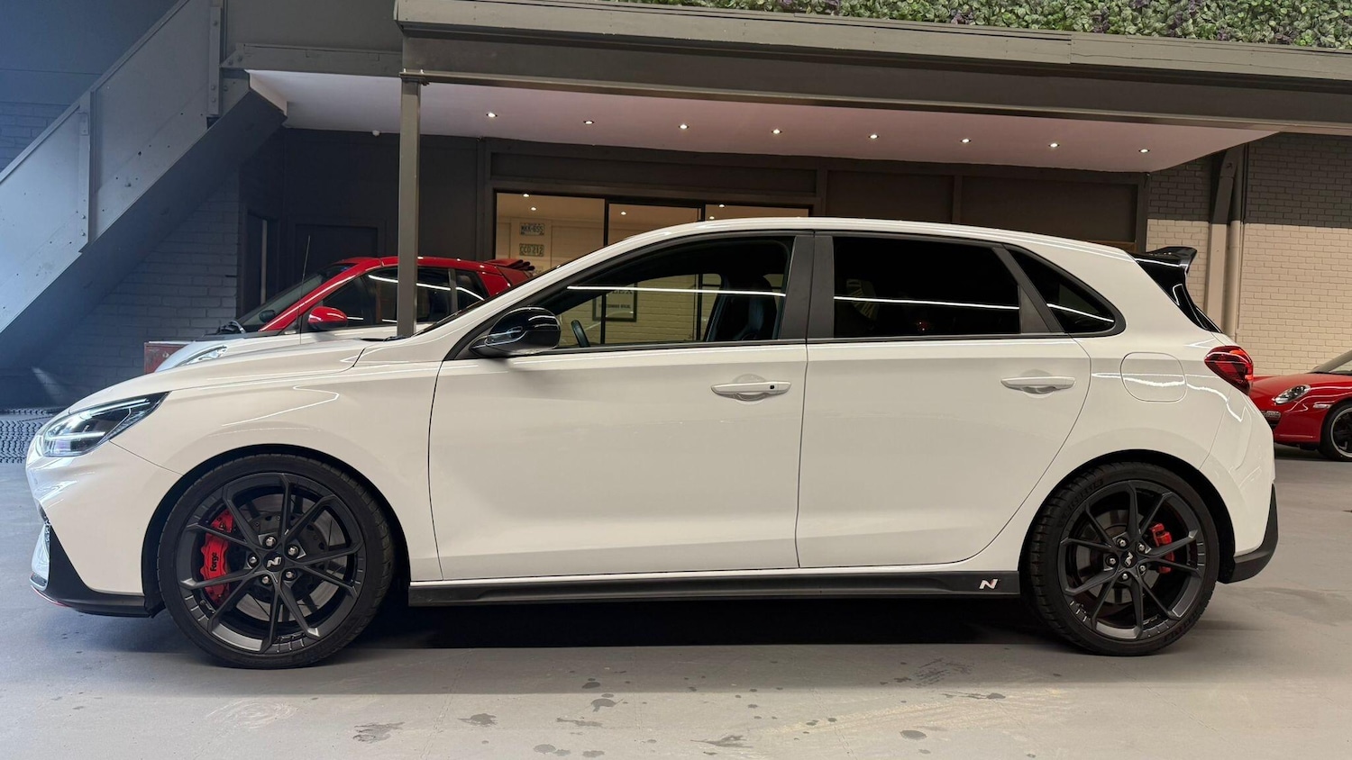 Used BMW 8 Series 2019 for sale - 76898873: Photo 2