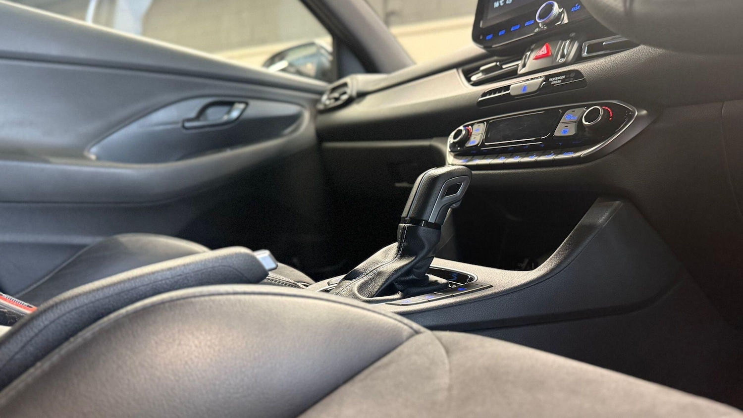 Used BMW 8 Series 2019 for sale - 76898873: Photo 20