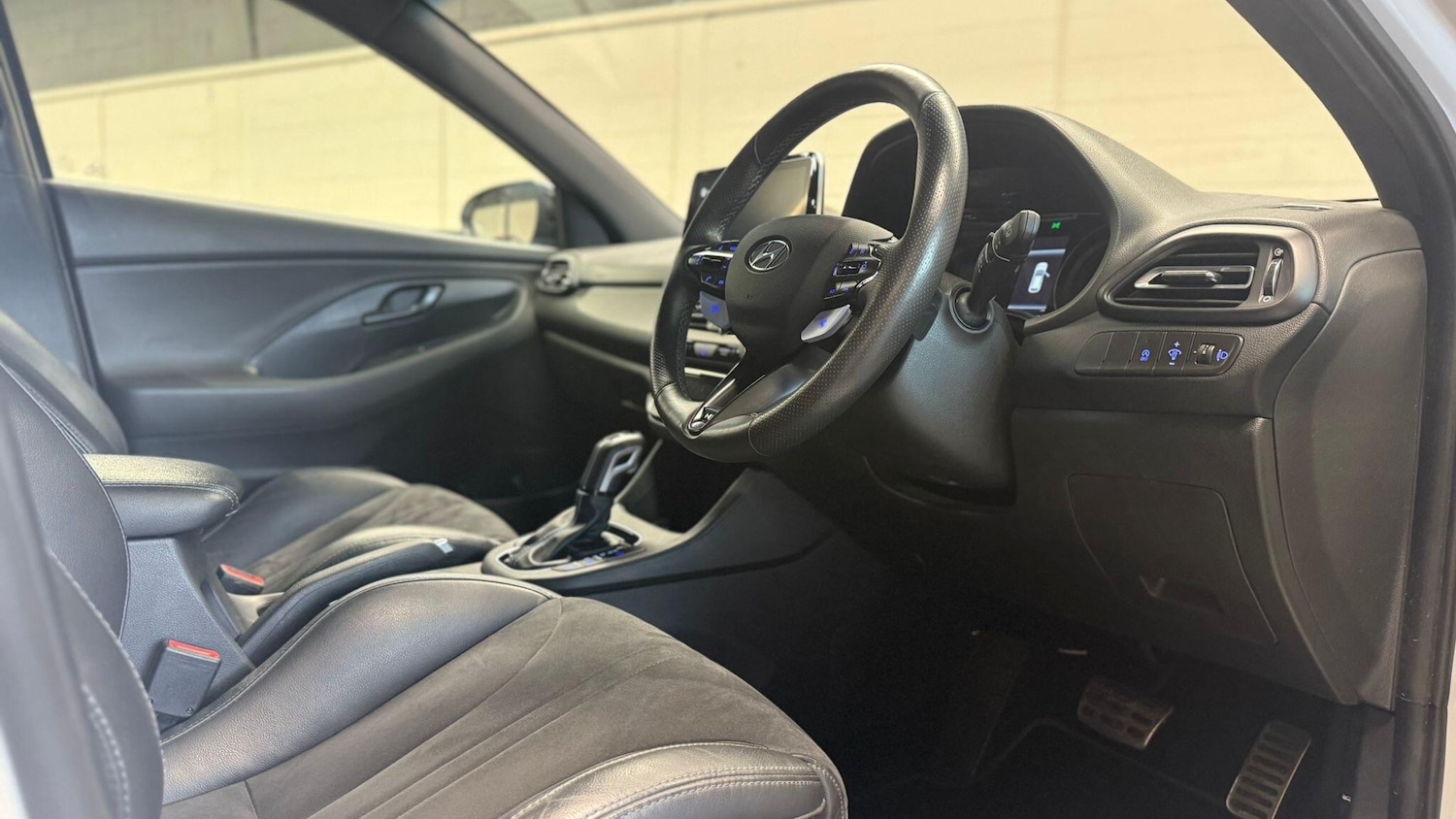 Used BMW 8 Series 2019 for sale - 76898873: Photo 6