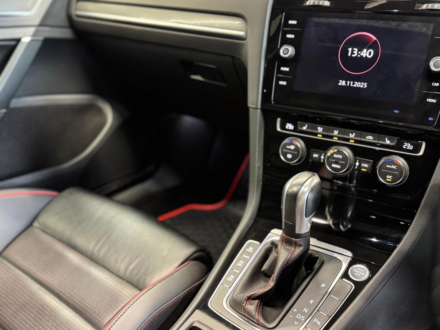 Used Volkswagen Golf 2019 for sale - 76865173: Photo 24