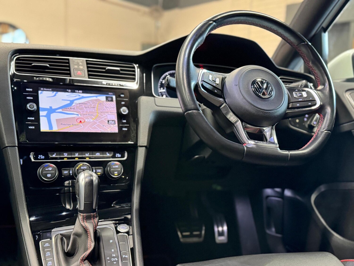 Used Volkswagen Golf 2019 for sale - 76865173: Photo 25