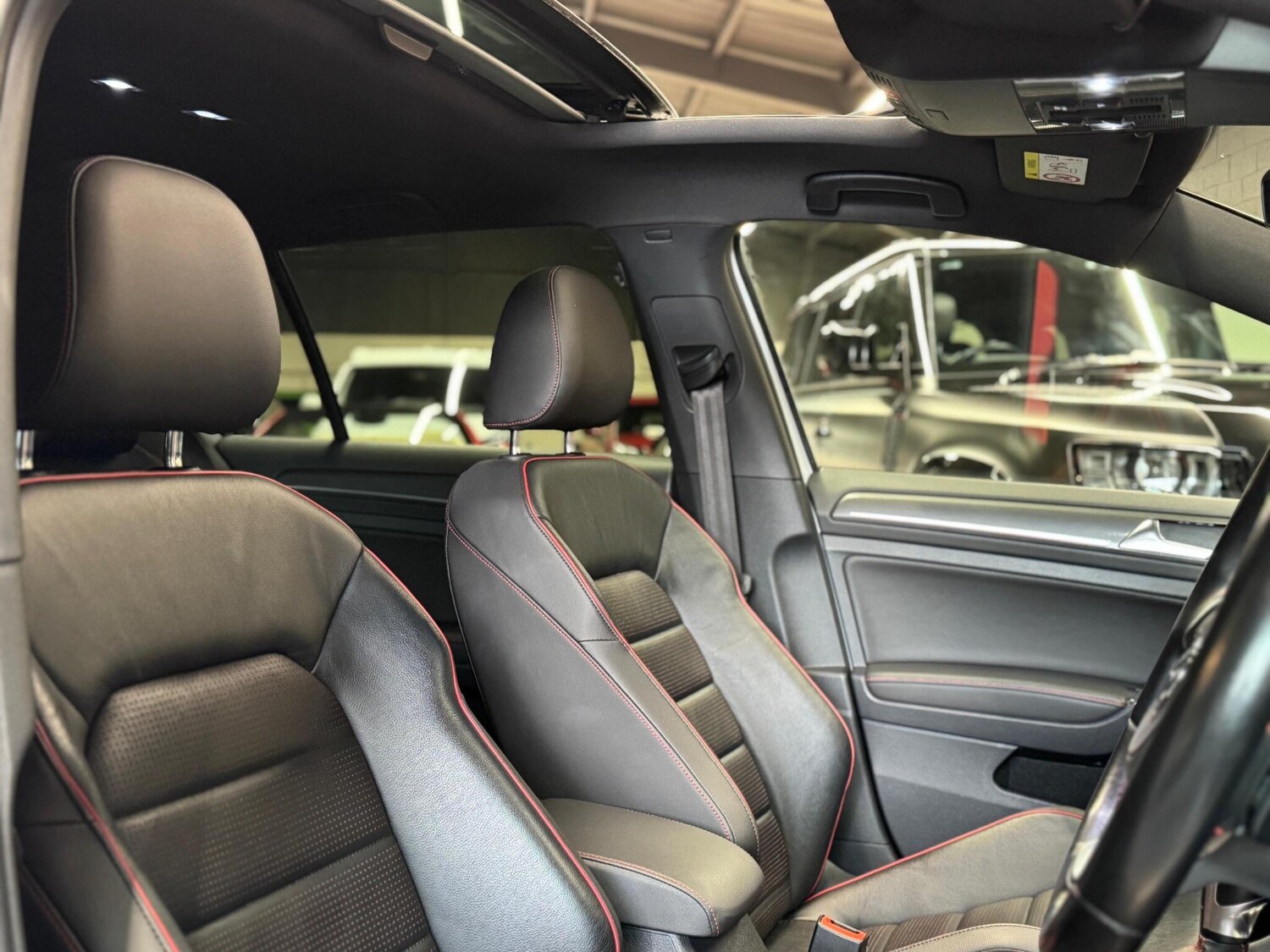 Used Volkswagen Golf 2019 for sale - 76865173: Photo 8