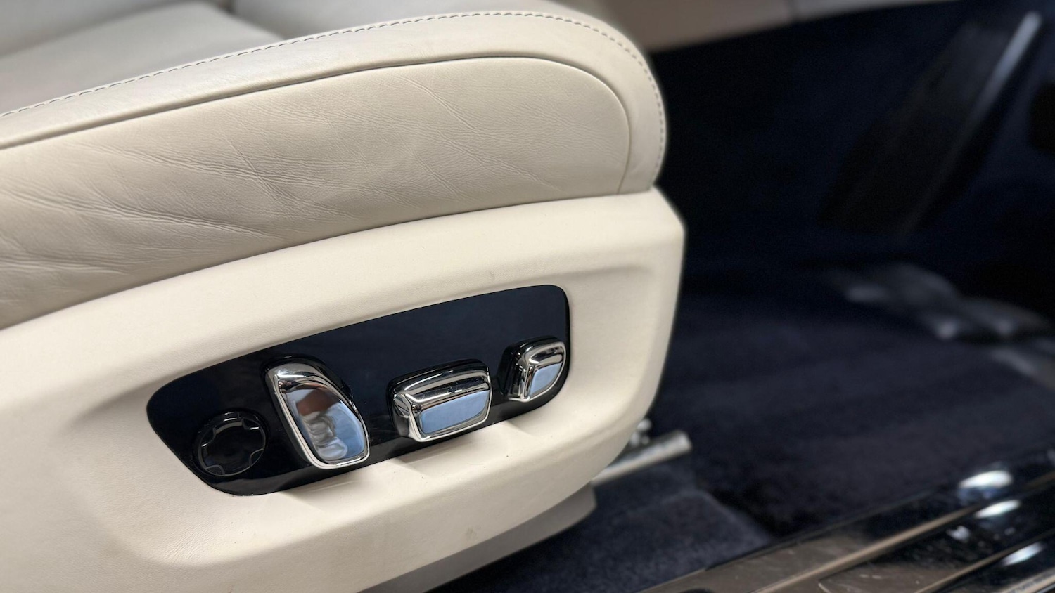 Used Rolls-Royce Ghost 2024 for sale - 76865948: Photo 26