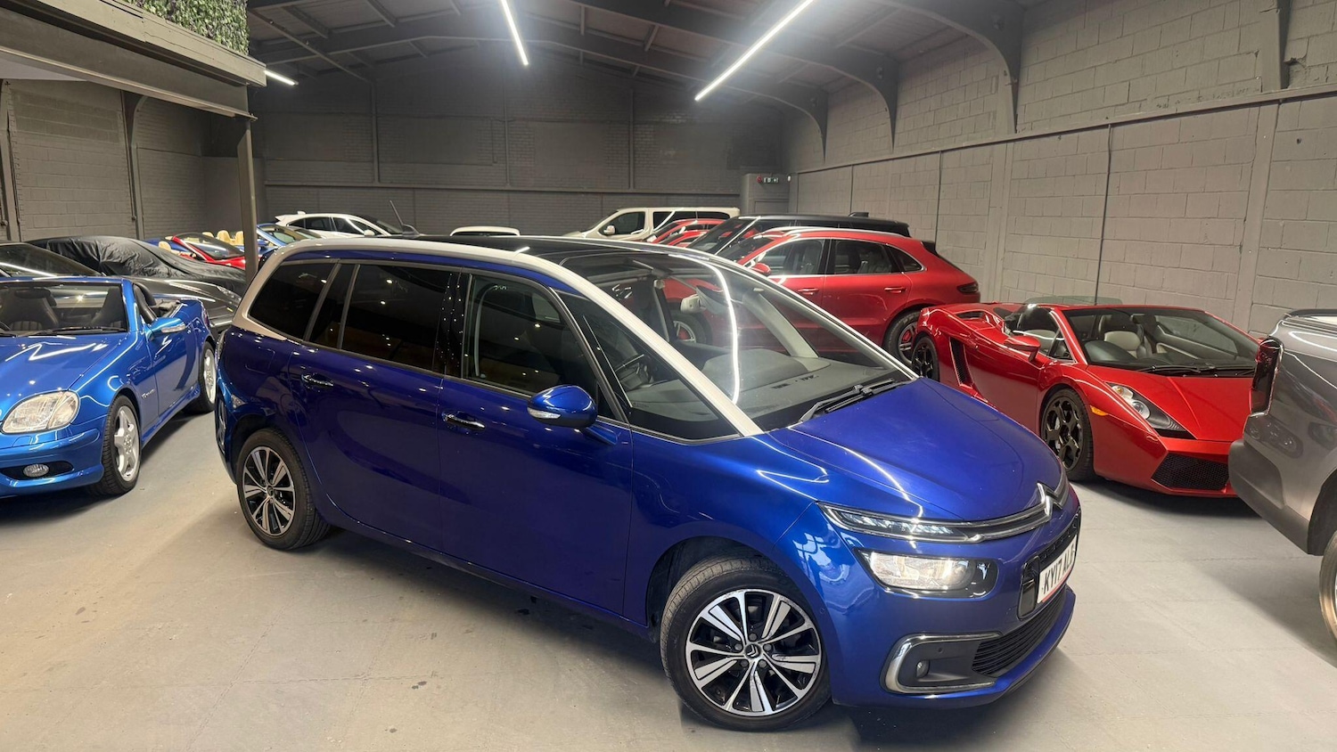 Used Citroen Grand C4 Picasso 2017 for sale - 77598395: Photo 1