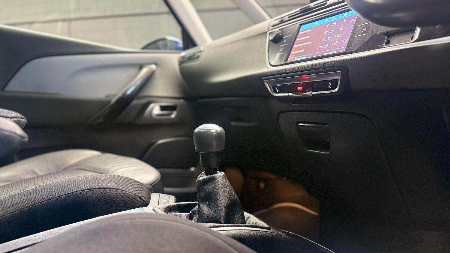 Used Citroen Grand C4 Picasso 2017 for sale - 77598395: Photo 24